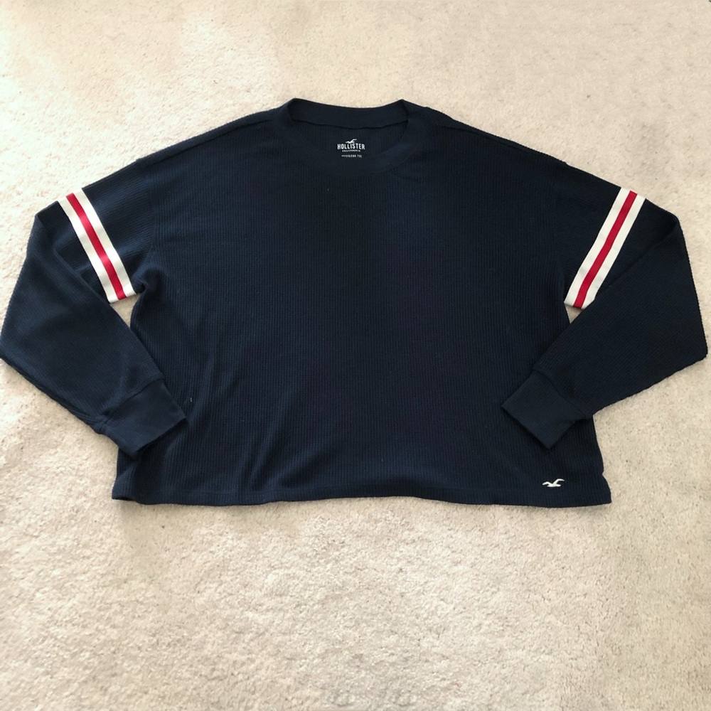 3 for $28🌼 Hollister Navy Varsity Style Waffle Knit Long Sleeves Top